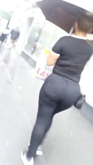 Coo C. reccomend big ass walking jiggling